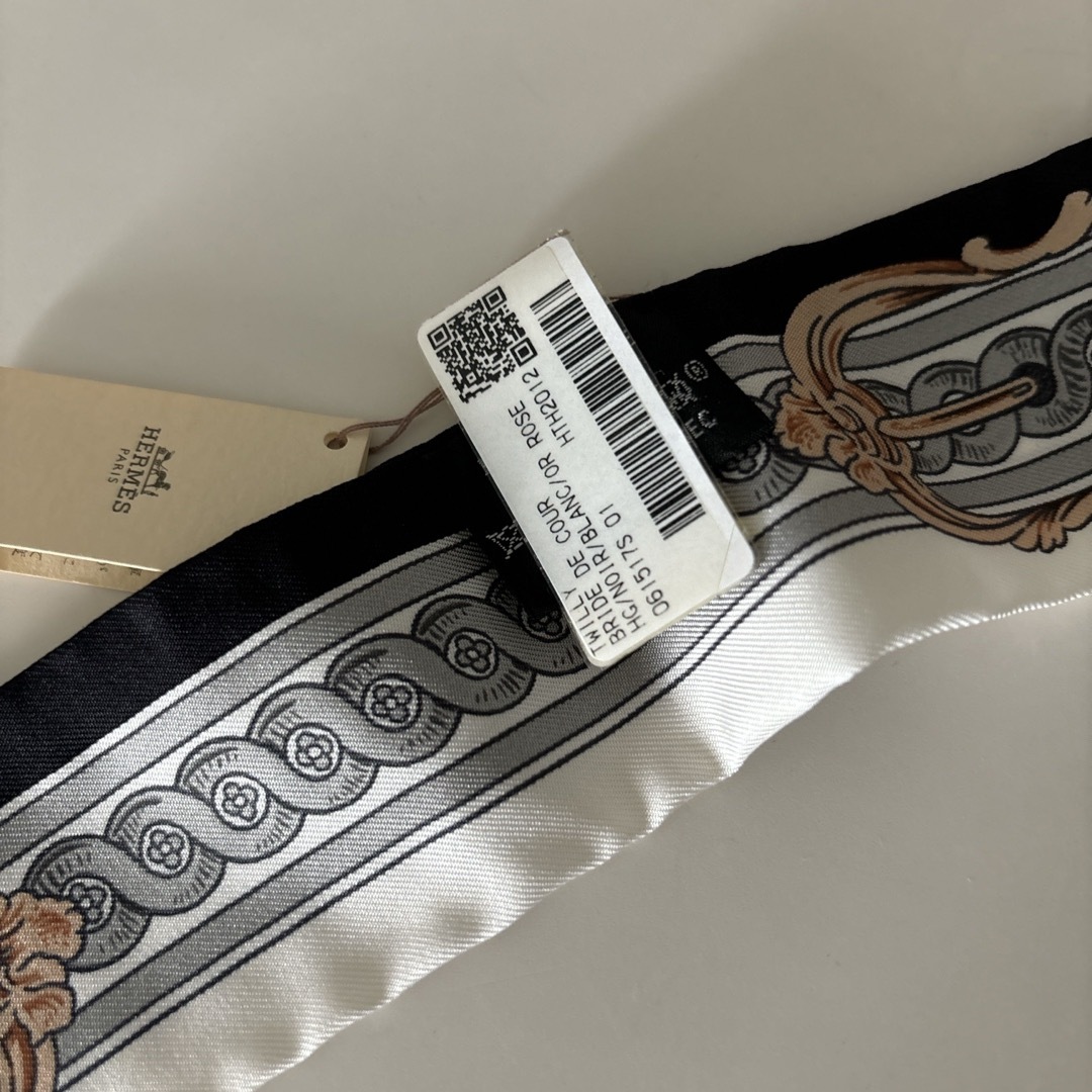 未使用 HERMES ツイリー ブリッドドゥクール 未使用 HERMES ツイリー ブリッドドゥクール