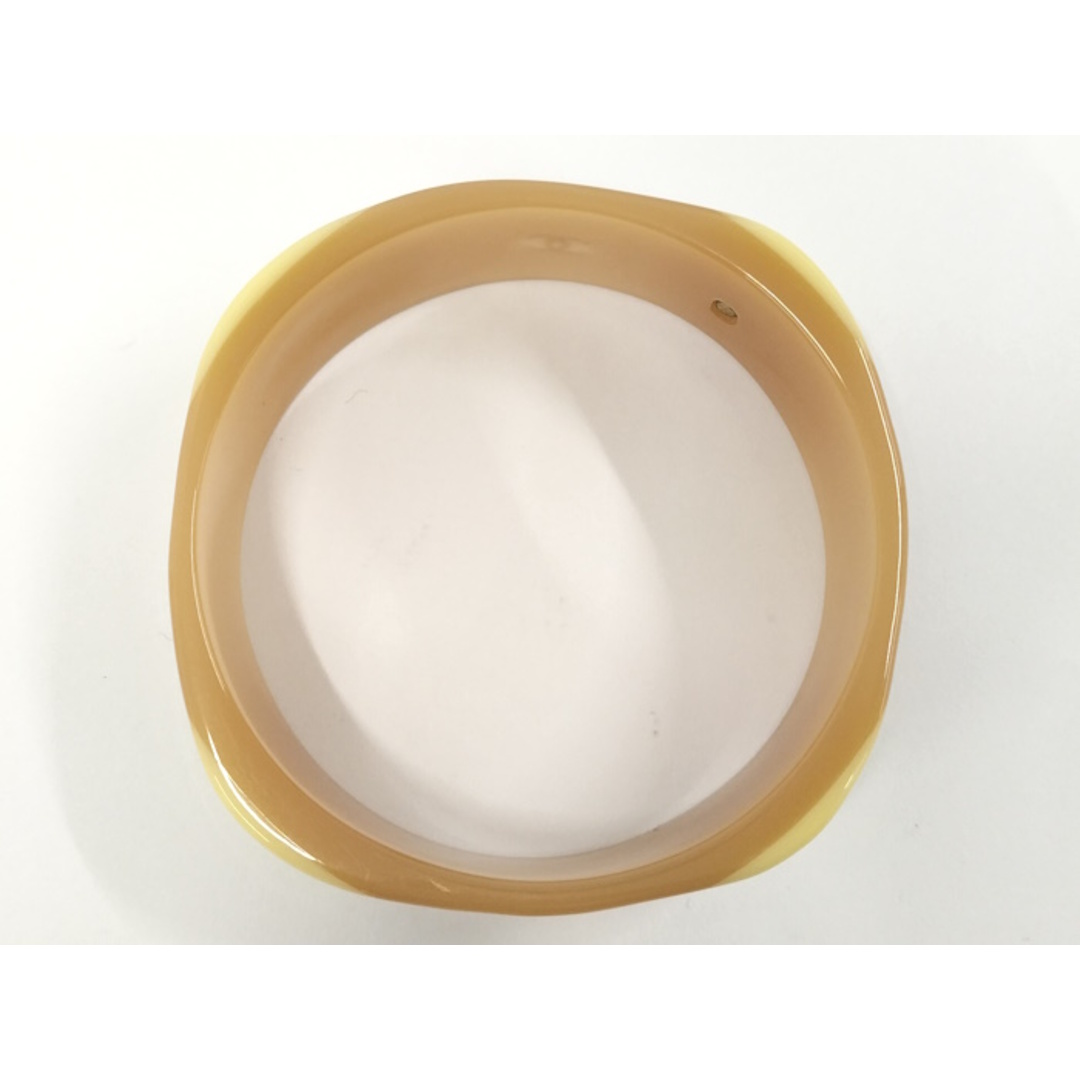 CHANEL - CHANEL バングル ココマーク プラスチック ベージュ系 CHANEL - CHANEL バングル ココマーク プラスチック ベージュ系
