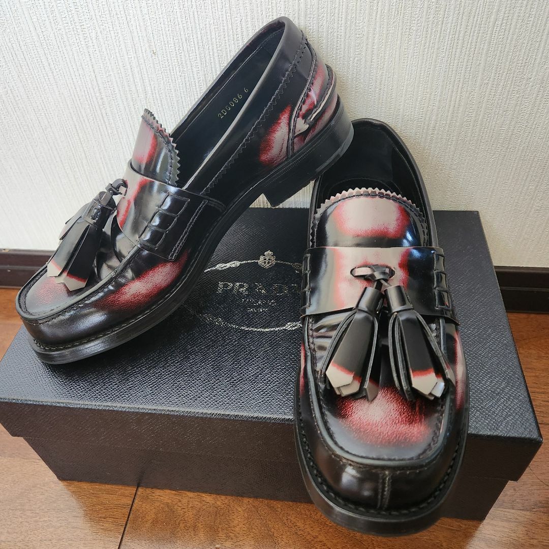 PRADA メンズタッセルローファー レザー ブラック SIZE 6(25cm) PRADA メンズタッセルローファー レザー ブラック SIZE 6(25cm)