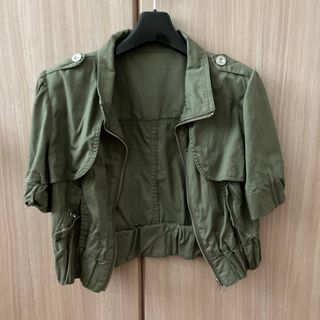 カーキー色ジャケット(その他)