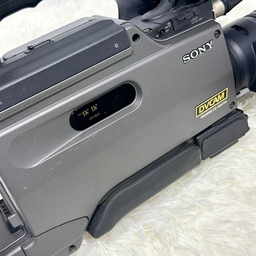 SONY DSR-250 業務用 3CCD デジタルカムコーダー ソニー SONY DSR-250 業務用 3CCD デジタルカムコーダー ソニー