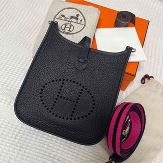 HERMES - HERMES Pochenplus ショルダー付きウォレット B刻印 HERMES - HERMES Pochenplus ショルダー付きウォレット B刻印