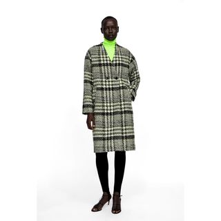 ZARA(チェスターコート ・ グリーン・カーキ/緑色系)のフリマ ZARA(チェスターコート ・ グリーン・カーキ/緑色系)のフリマ