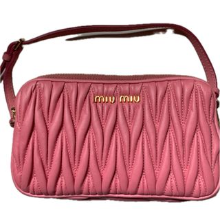 MIU MIU(ハンドバッグ)のフリマアイテム一覧 MIU MIU(ハンドバッグ)のフリマアイテム一覧