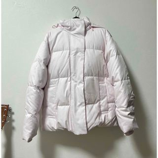 BURBERRY(ダウンジャケット ・ ホワイト/白色系)のフリマ BURBERRY(ダウンジャケット ・ ホワイト/白色系)のフリマ