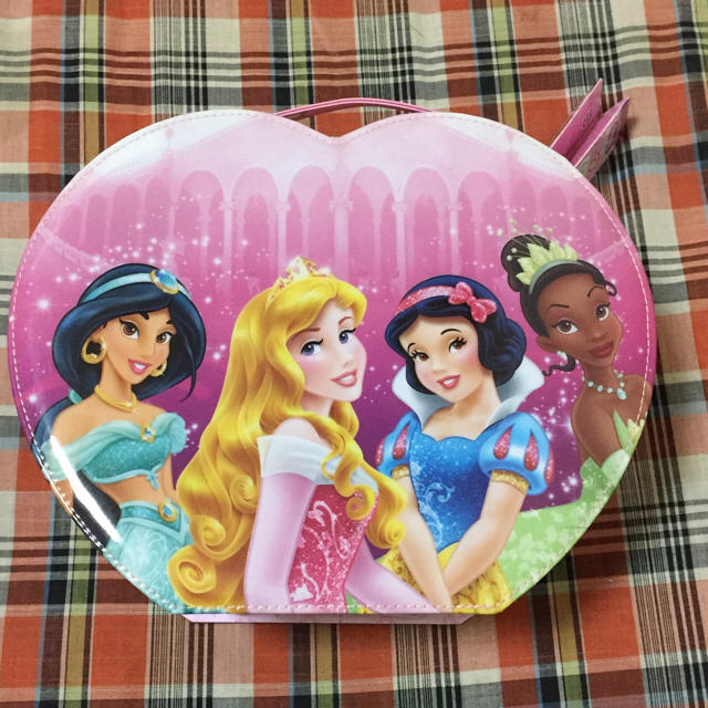 Disney(ディズニー)の新品 コストコ コスメセット プリンセス コスメ/美容のキット/セット(コフレ/メイクアップセット)の商品写真