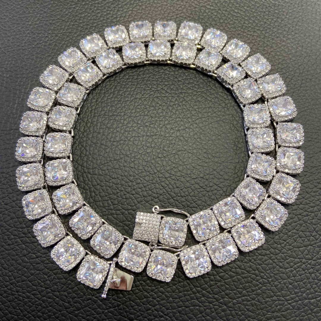 YZEER着用‼︎ 18k gp テニスネックレス シルバー アバランチの YZEER着用‼︎ 18k gp テニスネックレス シルバー アバランチの