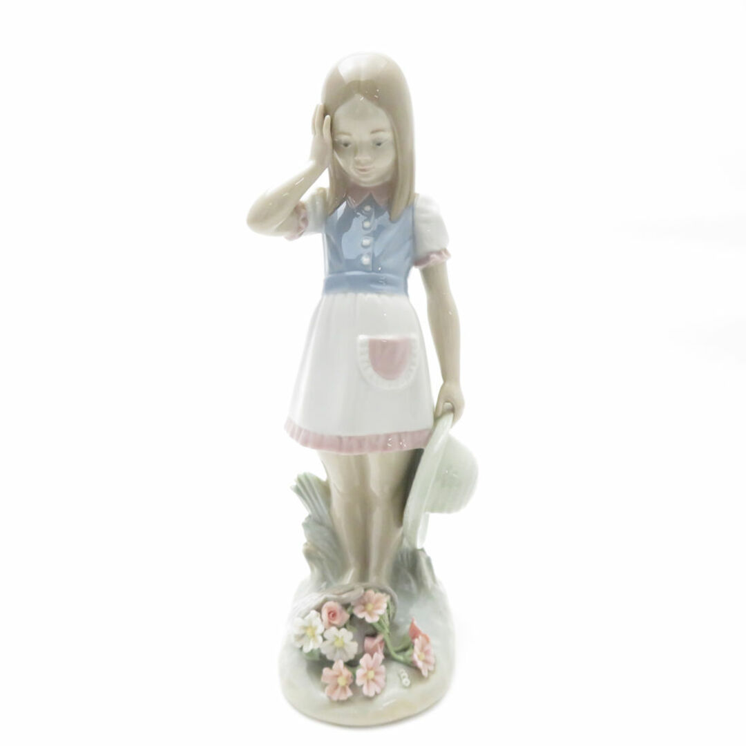 LLADRO リヤドロ 1285 「Dropping the Flowers」 フィギュリン LLADRO リヤドロ 1285 「Dropping the Flowers」 フィギュリン