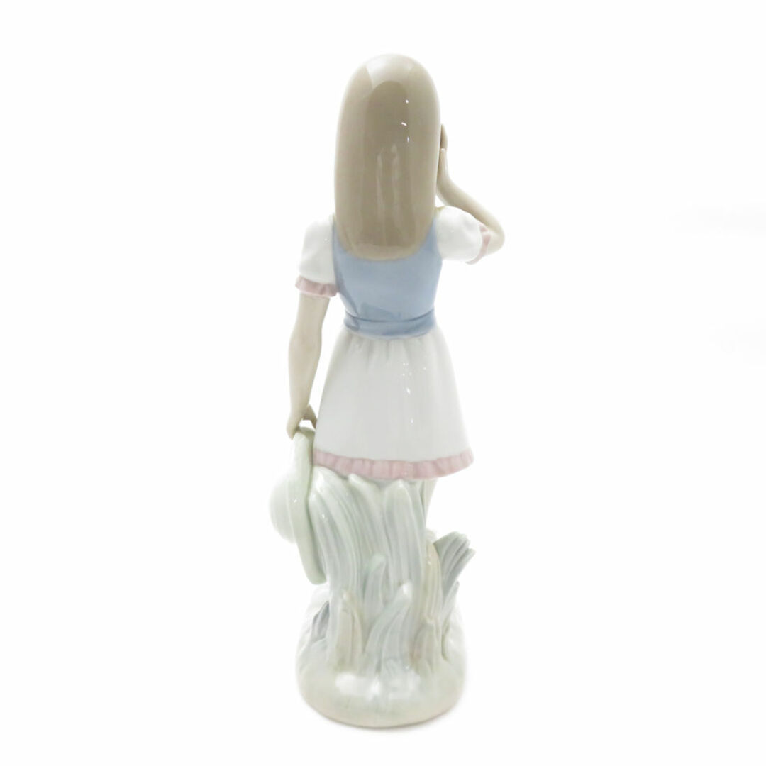 LLADRO リヤドロ 1285 「Dropping the Flowers」 フィギュリン LLADRO リヤドロ 1285 「Dropping the Flowers」 フィギュリン