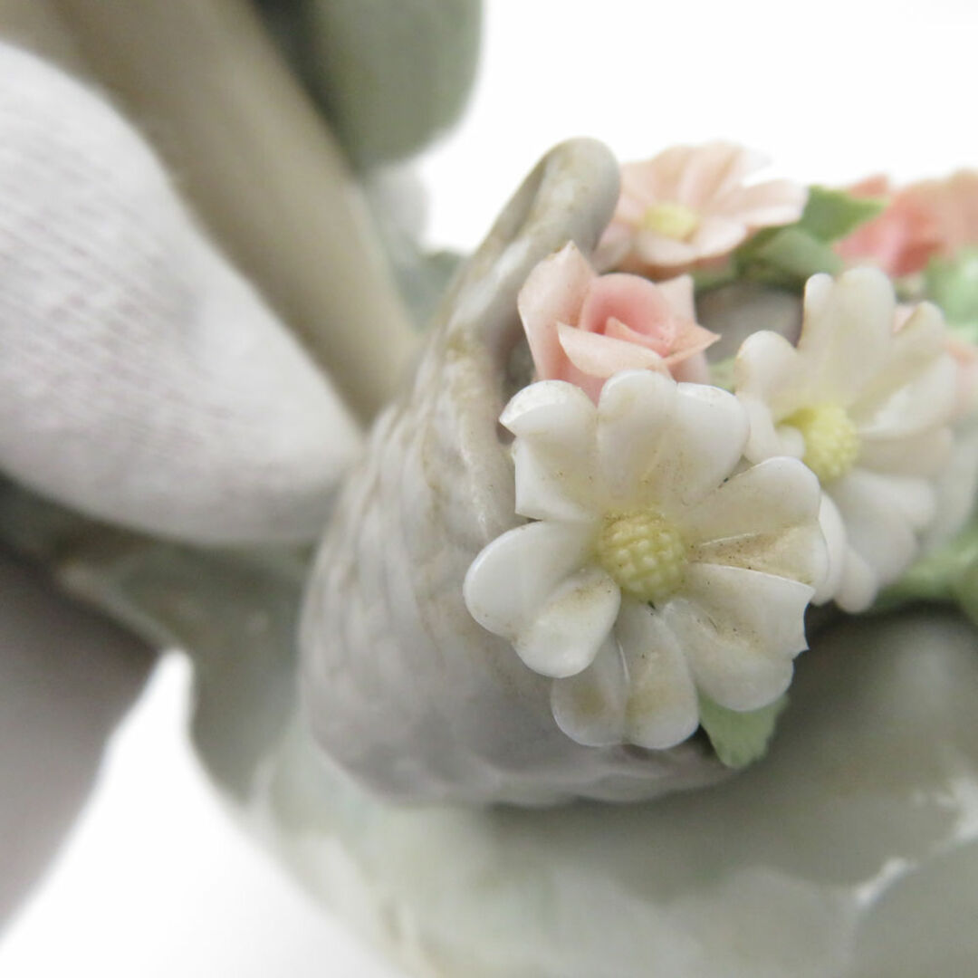 LLADRO リヤドロ 1285 「Dropping the Flowers」 フィギュリン LLADRO リヤドロ 1285 「Dropping the Flowers」 フィギュリン