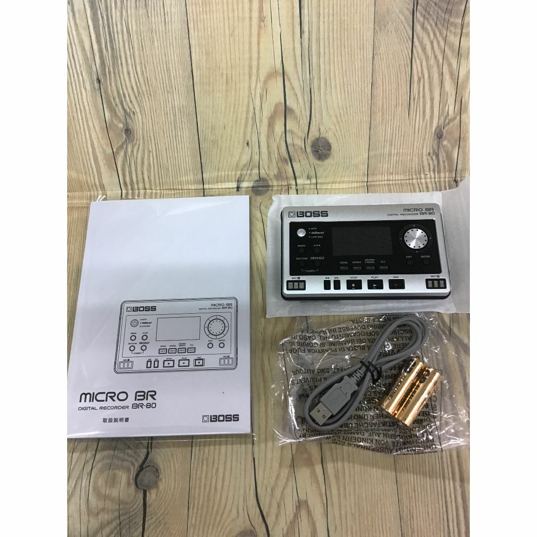 ZOOM R4 ほぼ使用感ありません。美品です。