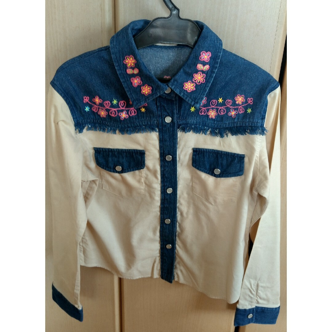 女児160cmサイズブラウス キッズ/ベビー/マタニティのキッズ服女の子用(90cm~)(ブラウス)の商品写真