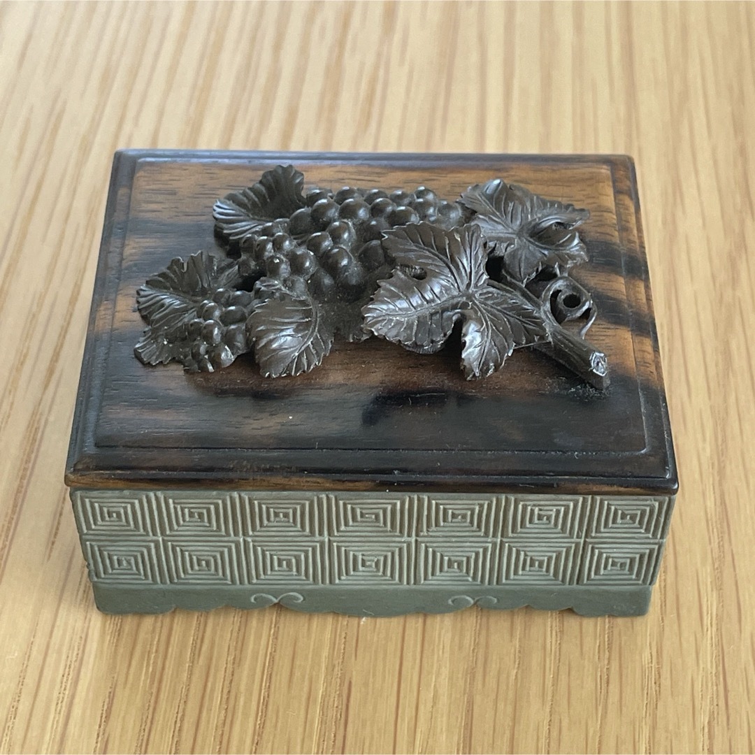 《骨董》細工の綺麗な 丹渓石 小箱★入れ物★黒柿★桐箱付 唐物 骨董