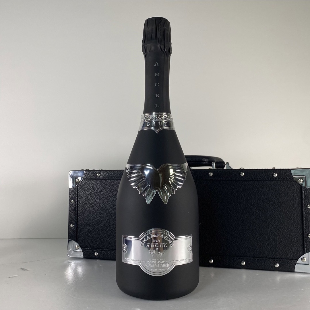 エンジェル シャンパン ブリュット ブラック NV 750ml 12.5 エンジェル シャンパン ブリュット ブラック NV 750ml 12.5