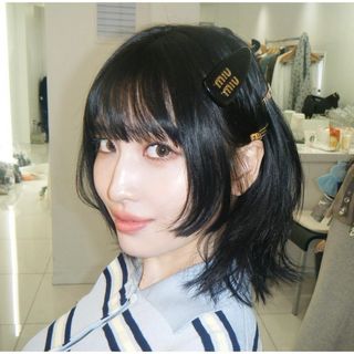 MIU MIU - MIUMIU🖤ྀིヘアクリップの通販 by T,s closet|ミュウ MIU MIU - MIUMIU🖤ྀིヘアクリップの通販 by T,s closet|ミュウ