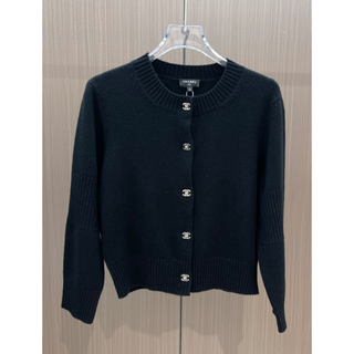 CHANEL ボタンニットジャケットカーディガン CHANEL ボタンニットジャケットカーディガン