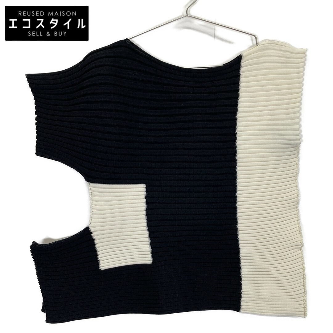 ISSEY MIYAKE - イッセイミヤケ 23AW IM33KN301 ホワイト ISSEY MIYAKE - イッセイミヤケ 23AW IM33KN301 ホワイト