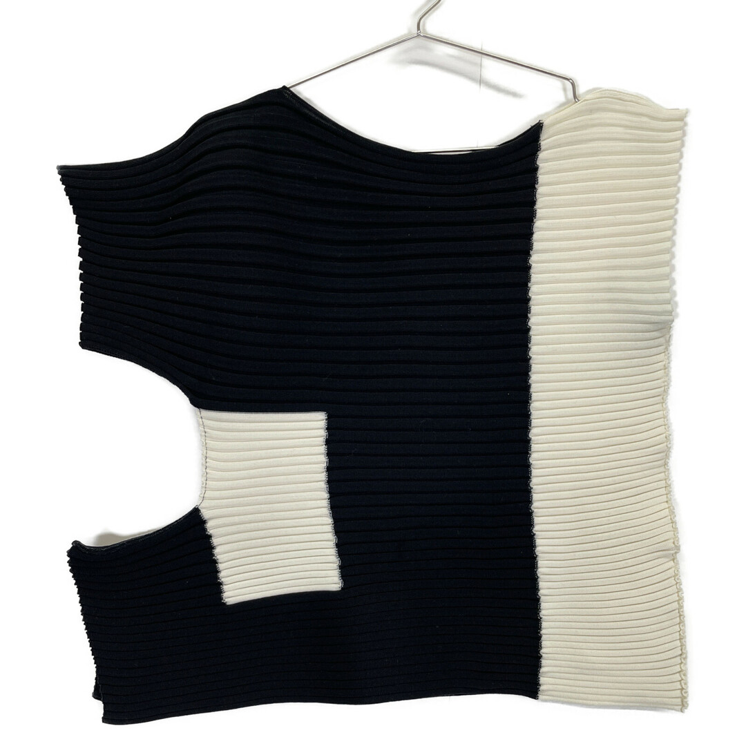 ISSEY MIYAKE - イッセイミヤケ 23AW IM33KN301 ホワイト ISSEY MIYAKE - イッセイミヤケ 23AW IM33KN301 ホワイト