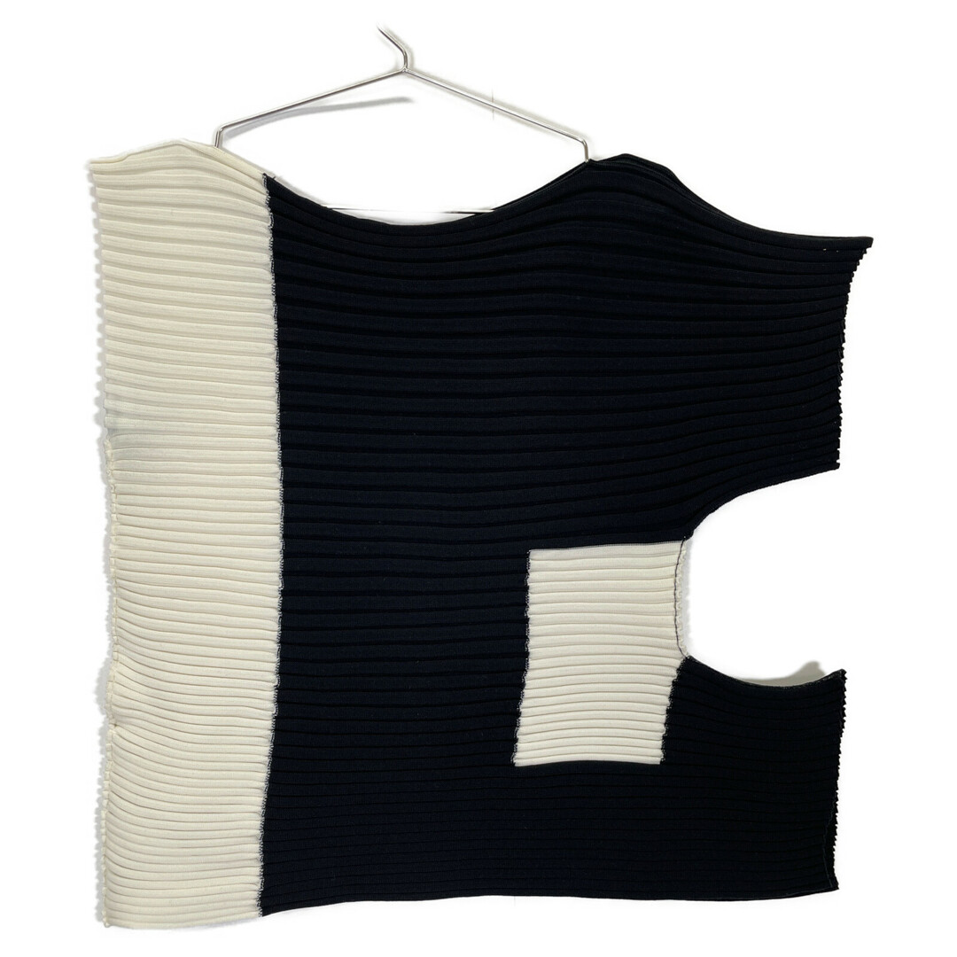 ISSEY MIYAKE - イッセイミヤケ 23AW IM33KN301 ホワイト ISSEY MIYAKE - イッセイミヤケ 23AW IM33KN301 ホワイト