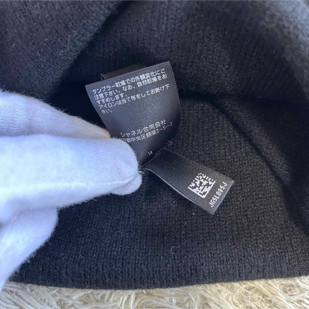 CHANEL - 【美品 カシミヤ100%】シャネル カメリア ビーニー CHANEL - 【美品 カシミヤ100%】シャネル カメリア ビーニー