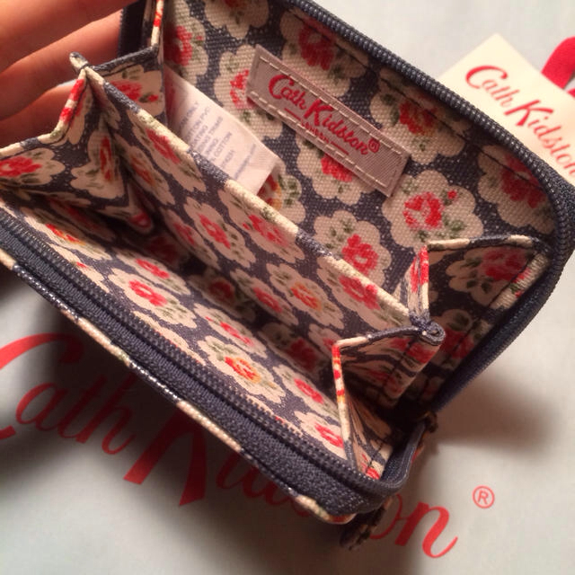 Cath Kidston(キャスキッドソン)のCath Kidston定期入れ♡送料込 レディースのファッション小物(名刺入れ/定期入れ)の商品写真