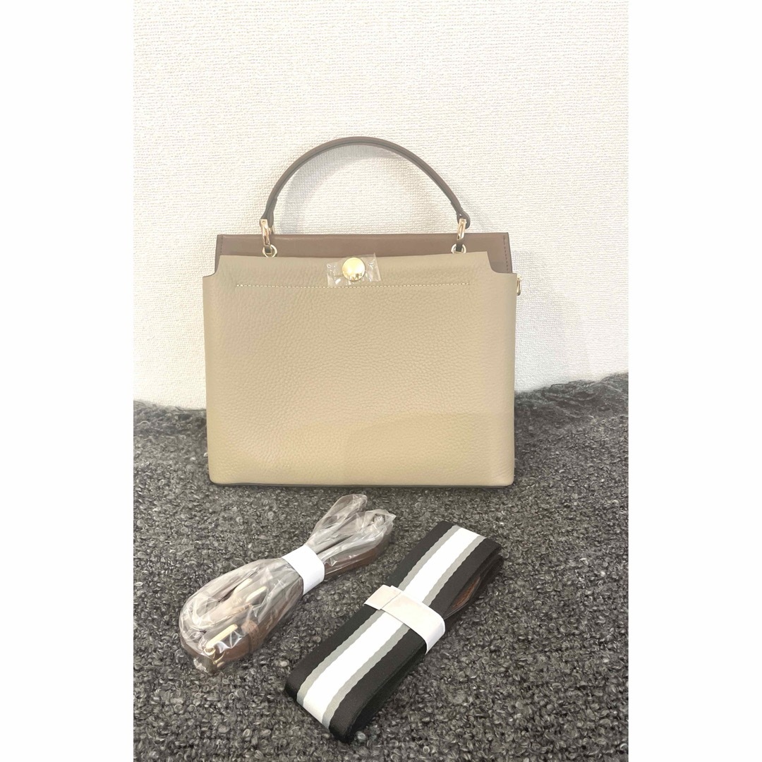 グレージュ　ハンドバッグ　牛革　ショルダー付