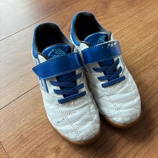 アンブロ(UMBRO)のフットサルumbro♡19センチ(シューズ)