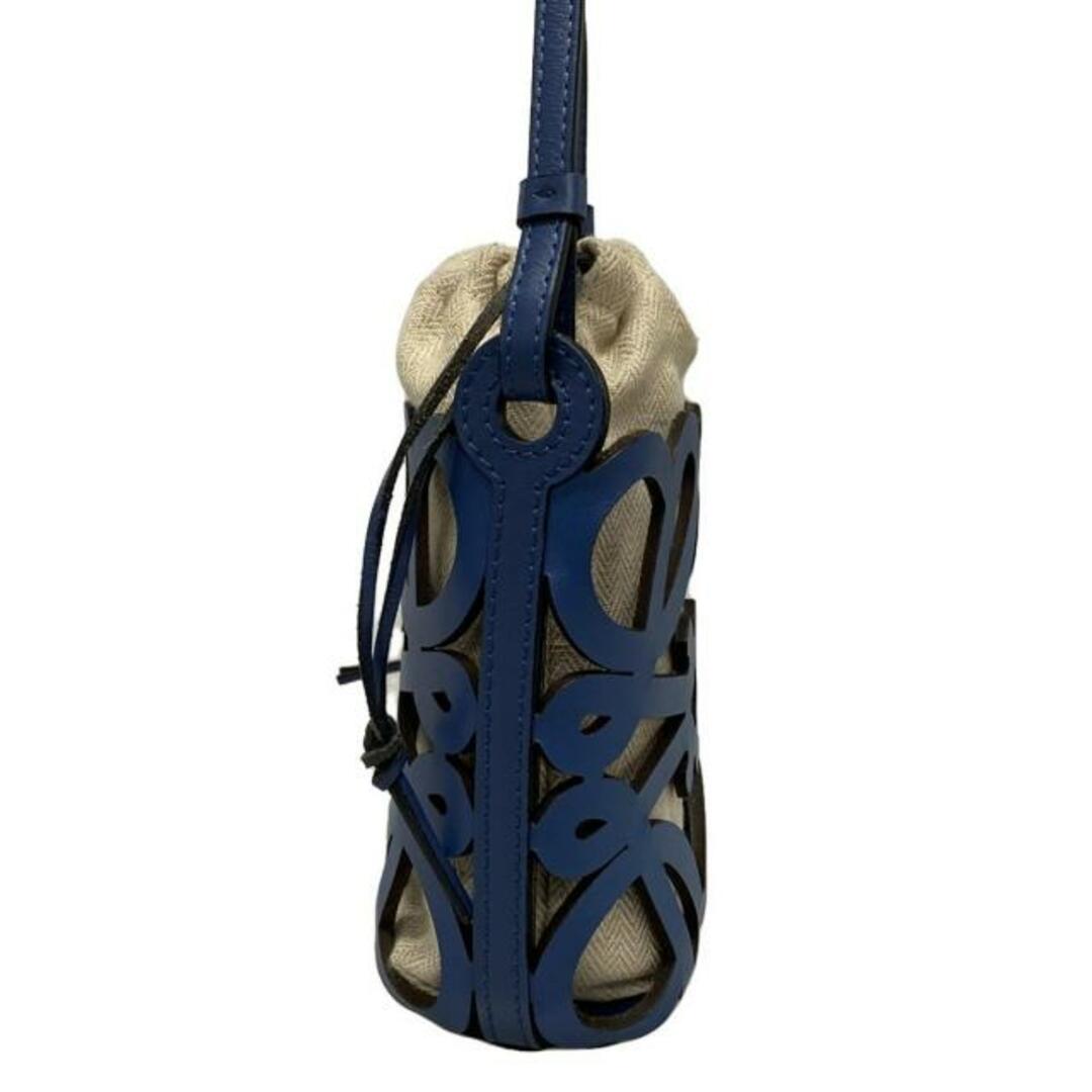 LOEWE(ロエベ) ショルダーバッグ美品 アナグラムカットアウト LOEWE(ロエベ) ショルダーバッグ美品 アナグラムカットアウト