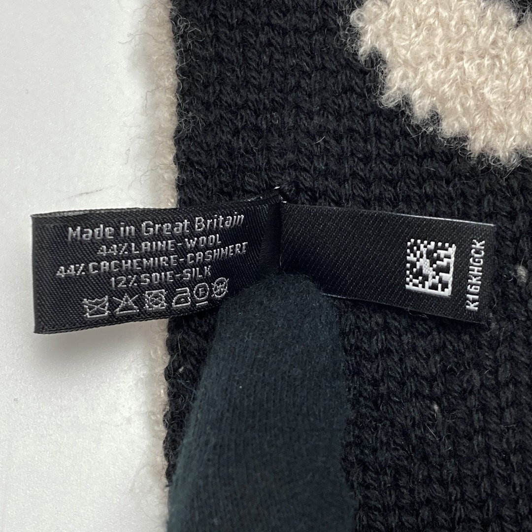 CHANEL - CHANEL シャネル ロゴ カメリア マフラー ベージュ CHANEL - CHANEL シャネル ロゴ カメリア マフラー ベージュ