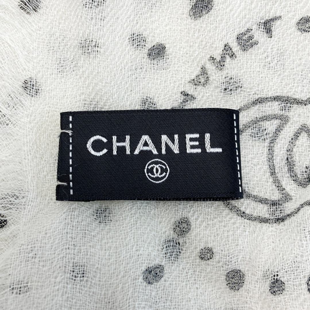 CHANEL - CHANEL シャネル ドット柄 ロゴ ストール ホワイト CHANEL - CHANEL シャネル ドット柄 ロゴ ストール ホワイト