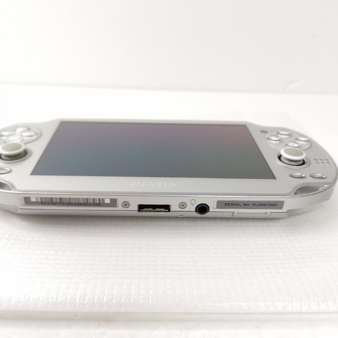 PlayStation Vita - ソニー PSvita pch1000 アイスシルバー 極美 PlayStation Vita - ソニー PSvita pch1000 アイスシルバー 極美