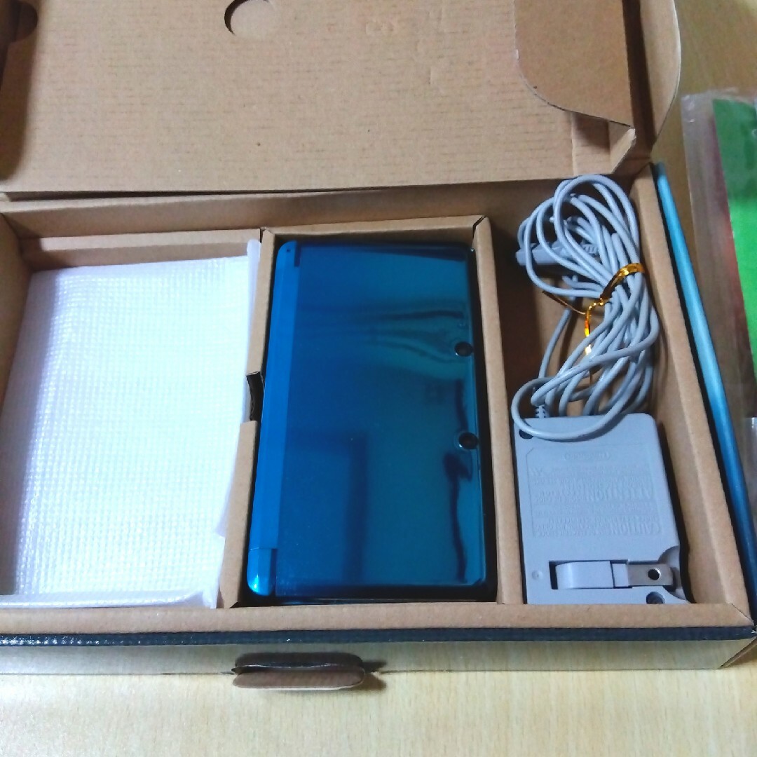 中古)ニンテンドー3DSアクアブルー✯箱付きだけど充電台&AR 中古)ニンテンドー3DSアクアブルー✯箱付きだけど充電台&AR