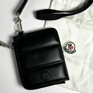 MONCLER(折り財布)のフリマアイテム一覧 MONCLER(折り財布)のフリマアイテム一覧