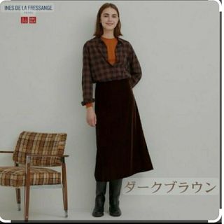 ユニクロ(UNIQLO)のユニクロ イネス ベルベットロングスカート 70cm ダークブラウン(ロングスカート)