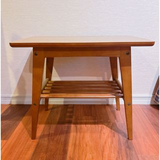 カリモク家具(コーヒーテーブル/サイドテーブル)のフリマ カリモク家具(コーヒーテーブル/サイドテーブル)のフリマ