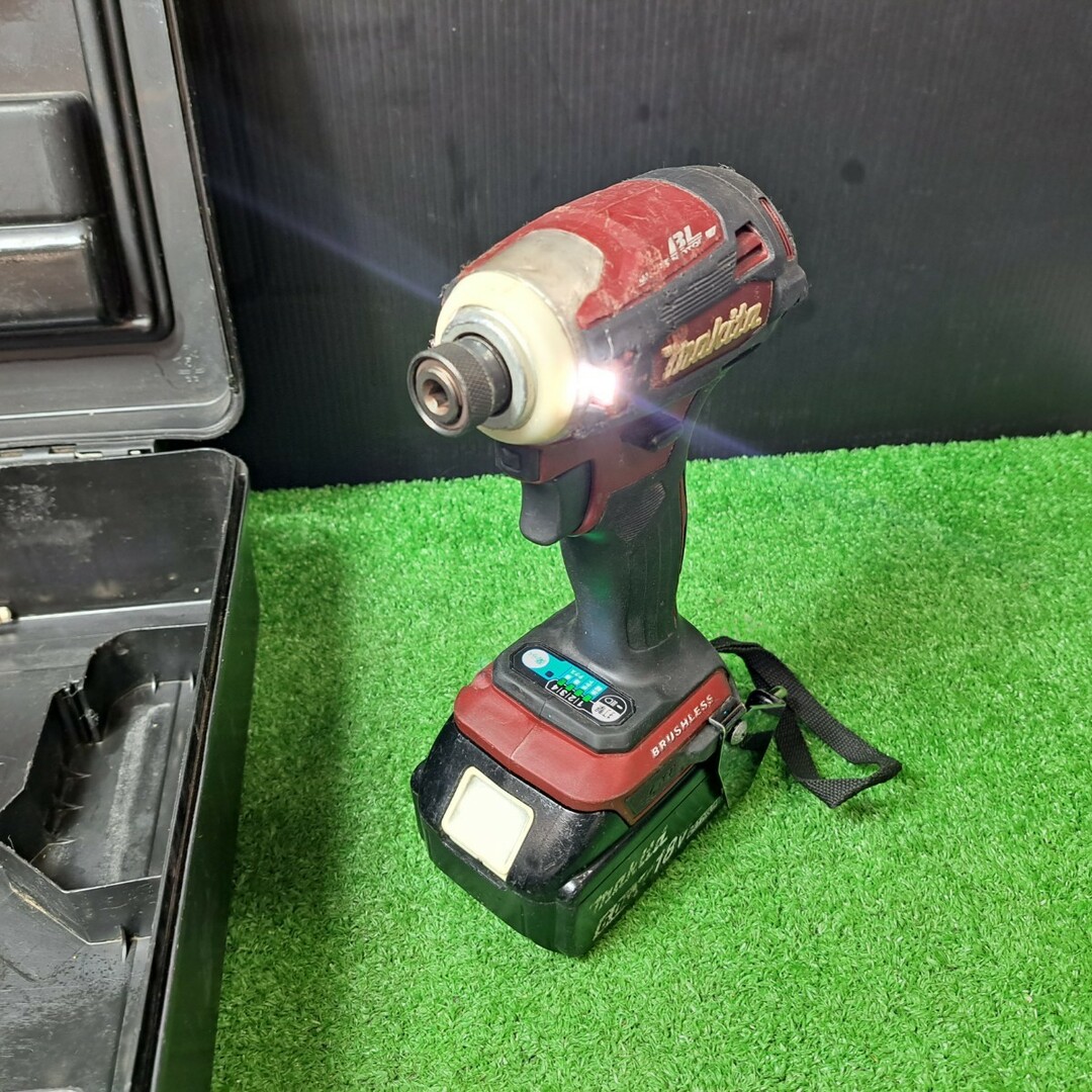 マキタ/makita コードレスインパクトドライバー TD172DGXAR 18V6 マキタ/makita コードレスインパクトドライバー TD172DGXAR 18V6