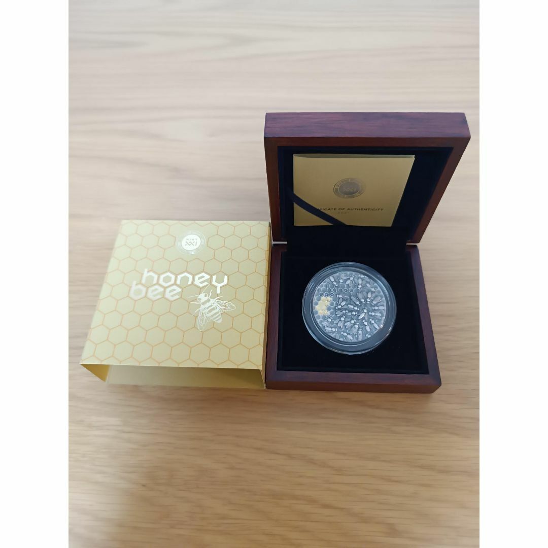 【高騰中】HONEY BEE 2ozSilverCoin5$Niue2021銀貨