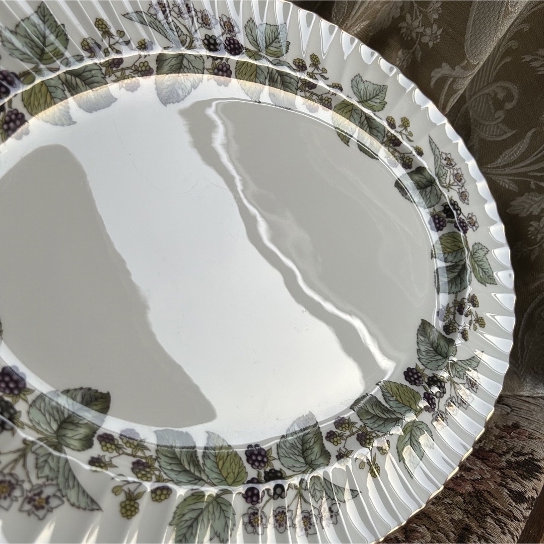英国製 Royal Worcester【Lavinia】 特大サービングプラター 食器 英国製 Royal Worcester【Lavinia】 特大サービングプラター 食器