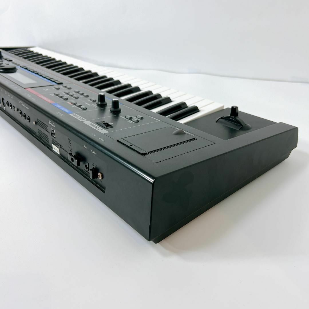 Roland - Roland ローランド モバイル シンセサイザー JUNO-Di Roland - Roland ローランド モバイル シンセサイザー JUNO-Di