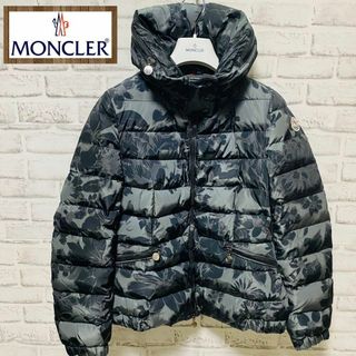 MONCLER(花柄 ・ ダウンジャケット)のフリマアイテム一覧 MONCLER(花柄 ・ ダウンジャケット)のフリマアイテム一覧