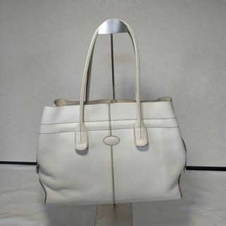 TOD'S(ショルダーバッグ ・ ホワイト/白色系)のフリマアイテム一覧 TOD'S(ショルダーバッグ ・ ホワイト/白色系)のフリマアイテム一覧