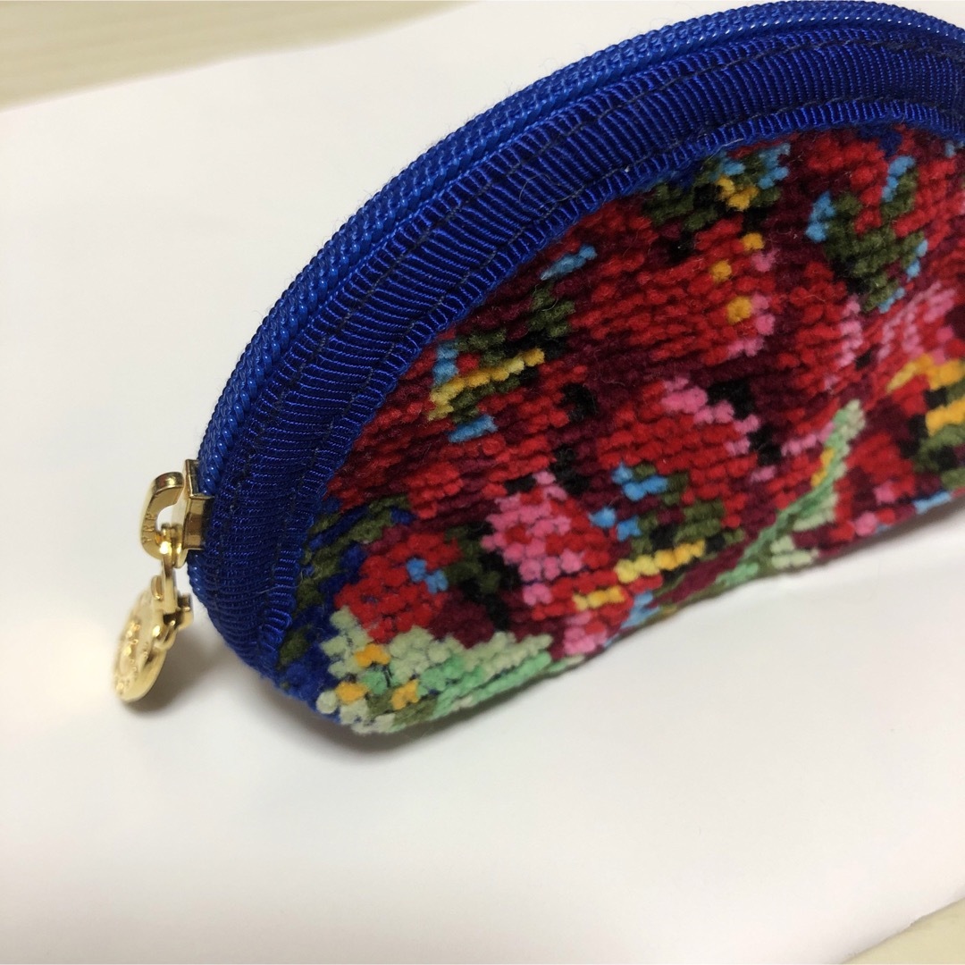 FEILER - フェイラー・刺繍 コインケース 多色 半円形の通販 by FEILER - フェイラー・刺繍 コインケース 多色 半円形の通販 by