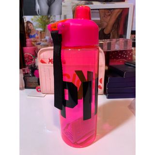 Victoria's Secret(タンブラー)のフリマアイテム一覧 Victoria's Secret(タンブラー)のフリマアイテム一覧