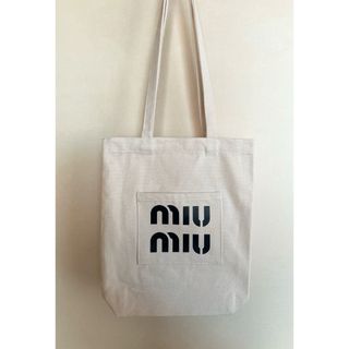 MIU MIU(トートバッグ)のフリマアイテム一覧 MIU MIU(トートバッグ)のフリマアイテム一覧