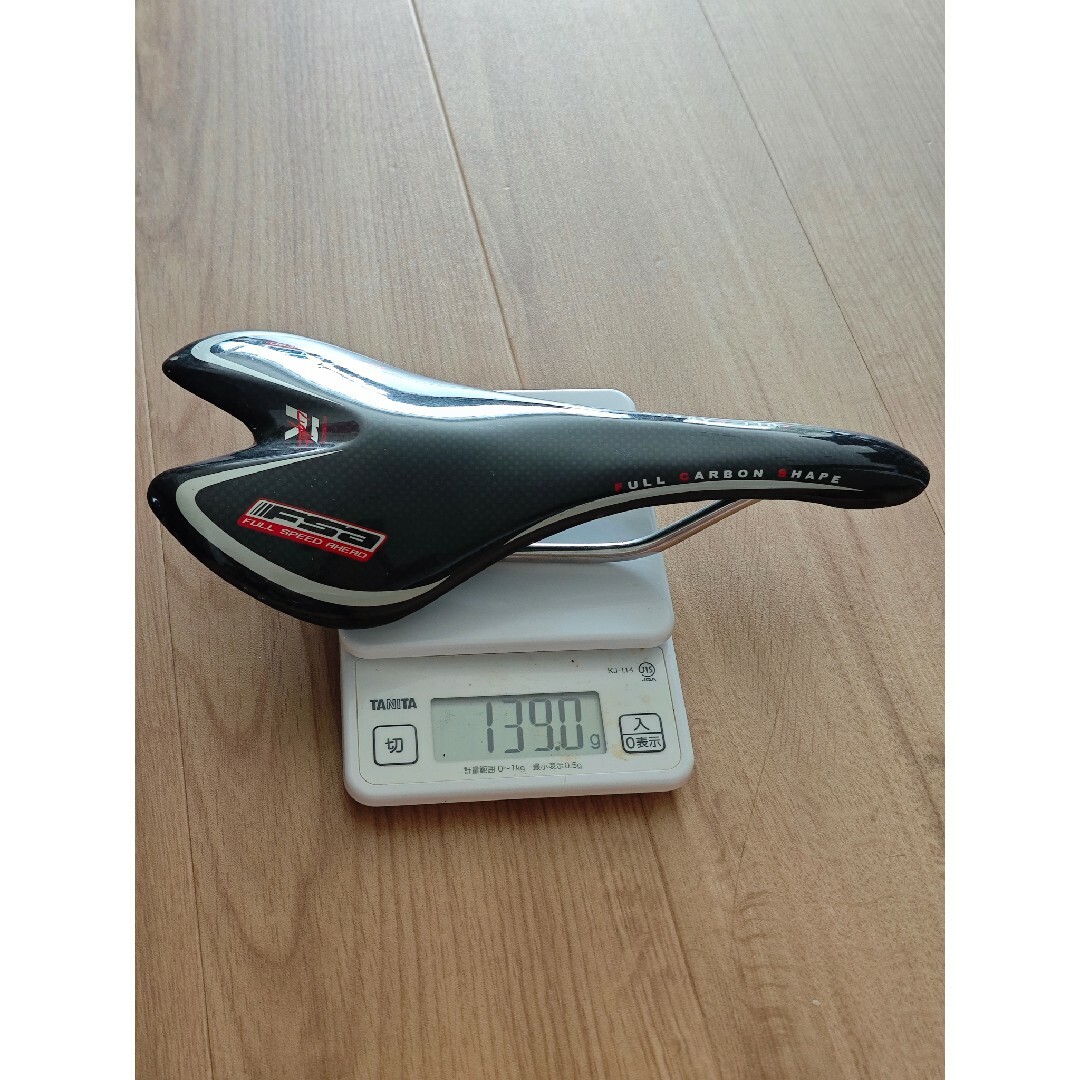 FSA K-Force フルカーボン サドル 139g チタンレール付き FSA K-Force フルカーボン サドル 139g チタンレール付き