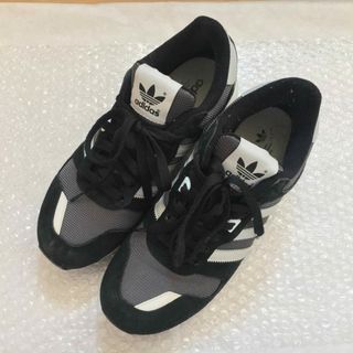 adidas(グレー/灰色系)のフリマアイテム一覧 adidas(グレー/灰色系)のフリマアイテム一覧