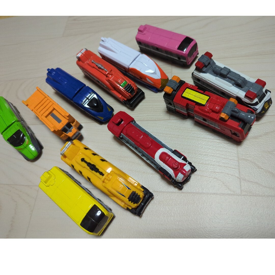 電車 11コ おもちゃ キッズ/ベビー/マタニティのおもちゃ(電車のおもちゃ/車)の商品写真