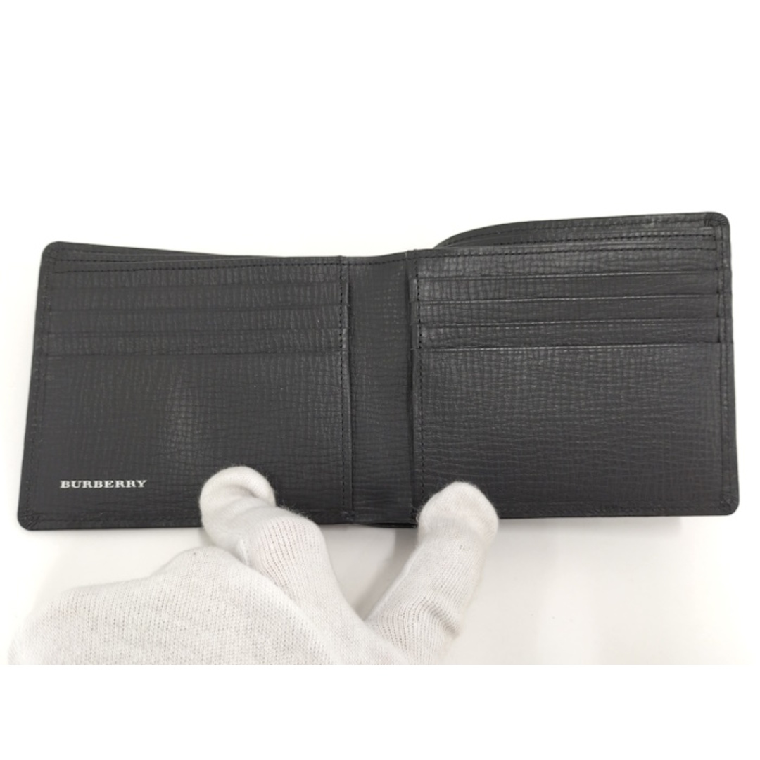 BURBERRY - BURBERRY 二つ折り財布 レザー ブラックの通販 by BURBERRY - BURBERRY 二つ折り財布 レザー ブラックの通販 by