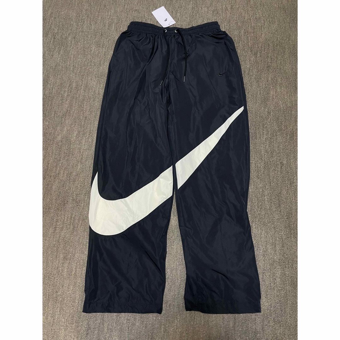 限定セール☆新品☆ナイキ☆スウォッシュ☆ナイロン☆上下セット☆XL 限定セール☆新品☆ナイキ☆スウォッシュ☆ナイロン☆上下セット☆XL