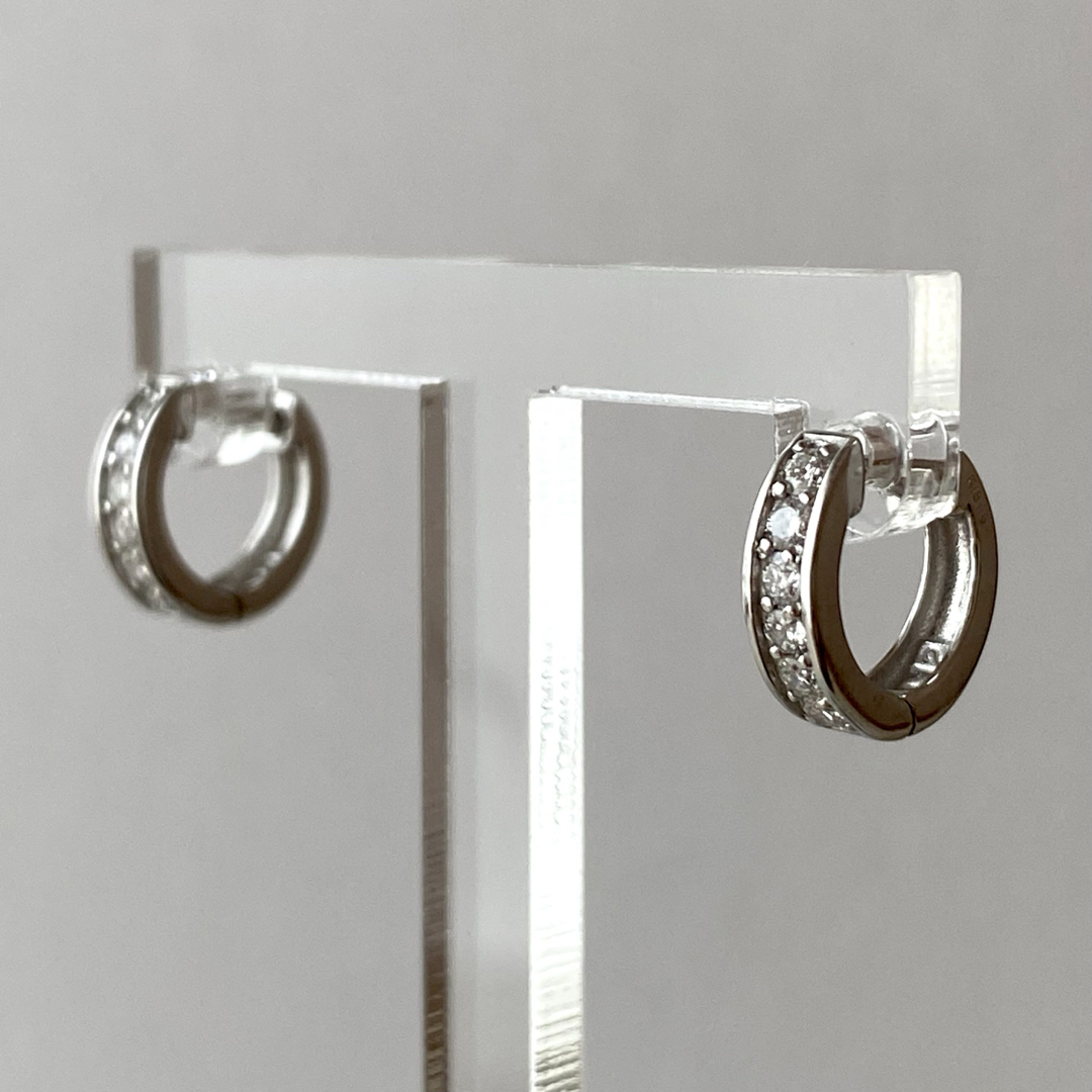 専用です』天然 ダイヤモンド フープピアス 計0.24ct K18WG 専用です』天然 ダイヤモンド フープピアス 計0.24ct K18WG